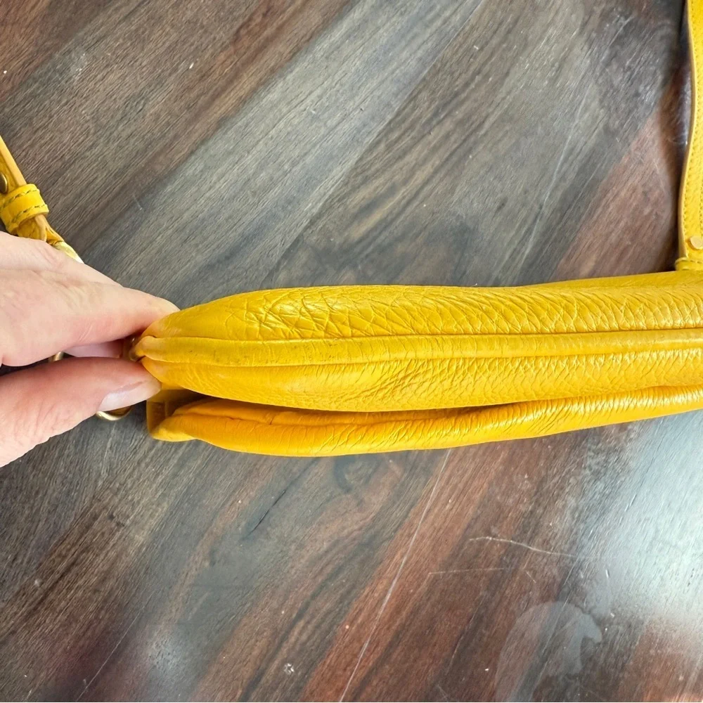 Marc by Marc Jacobs Yellow Leather Too Hot To Handle Sofia Crossbody Bag - Picture 5 of 10